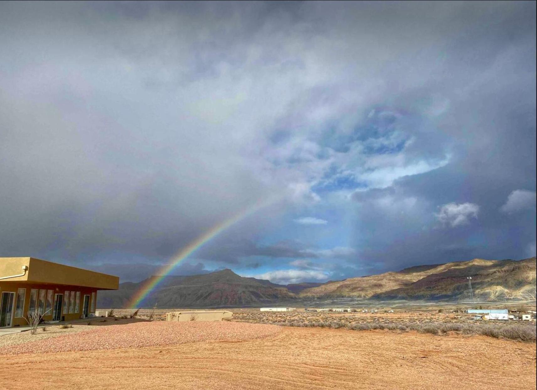 Page Arizona Border Town- Crimson Suite, Desert Canyon Getaway With Views بيغ ووتر المظهر الخارجي الصورة
